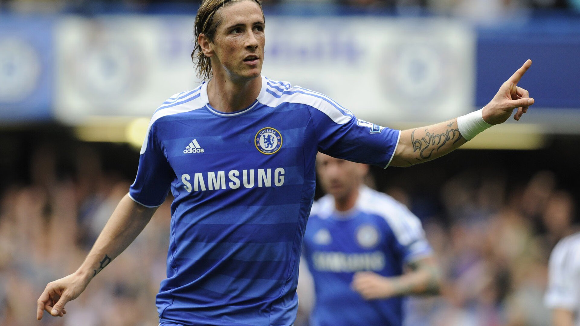 逆境中的“领袖”风采：欧冠赛场上的团队核心，欧冠联赛成员